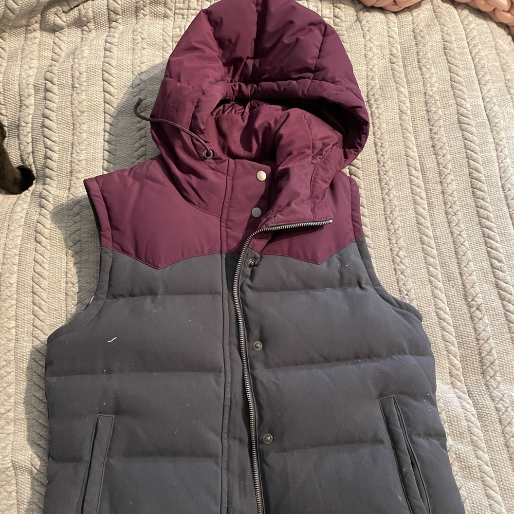 Patagonia puffy vest, grey and maroon.